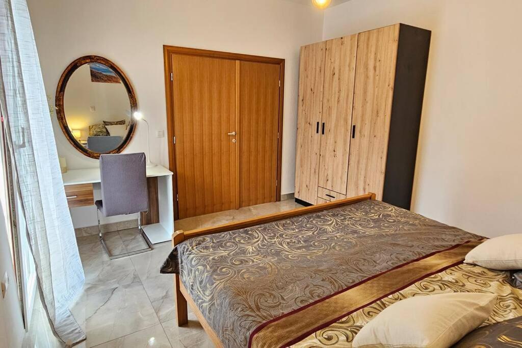 Apartmani Mira Zara Esterno foto